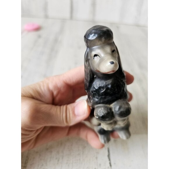 Porcelain vintage poodle figurine statue Japan puppy dog begging - Picture 6 of 9